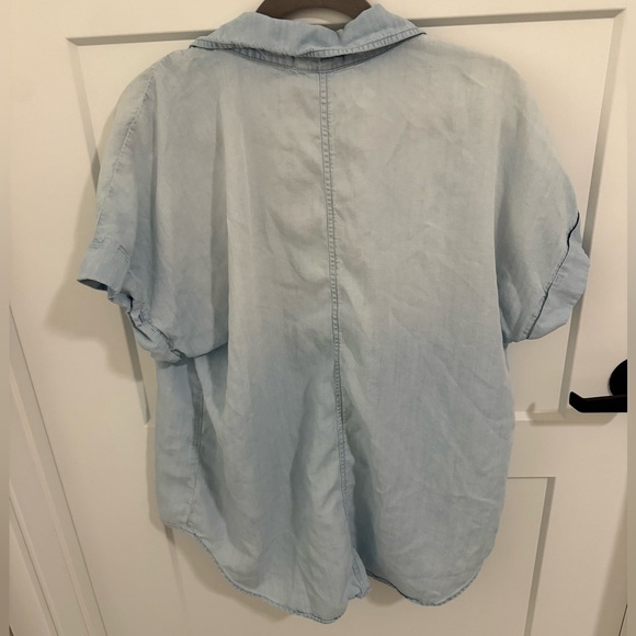 Cloth & Stone Light Blue Button Down Shirt - Picture 4 of 4